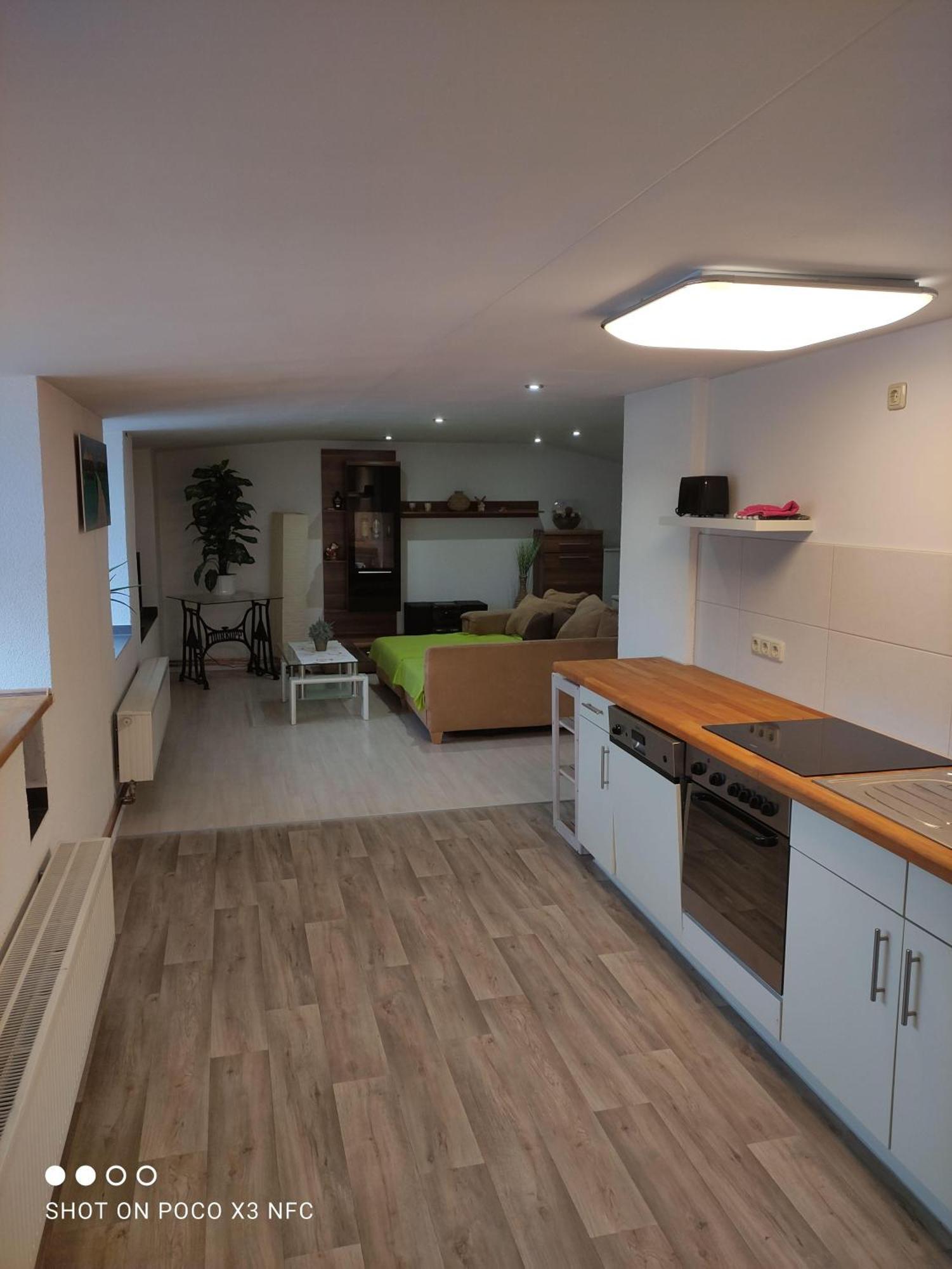 Leipzig-Neuseeland-Ferienwohnung Rötha Eksteriør billede